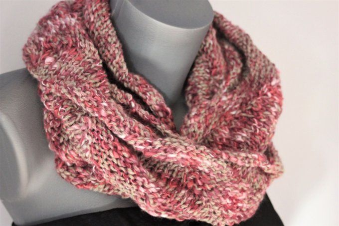 Snood en laine rose et beige 