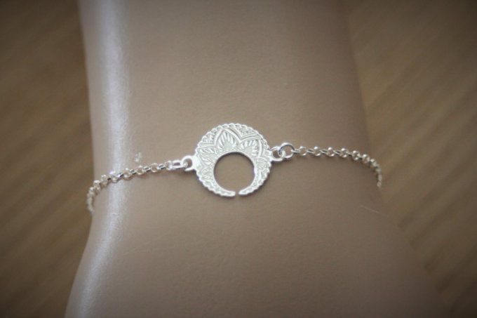 Bracelet lune mandala en argent massif 