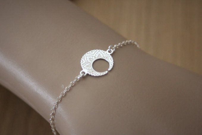 Bracelet lune mandala en argent massif 