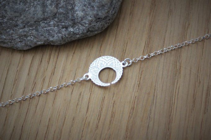 Bracelet lune mandala en argent massif 