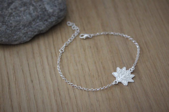 Bracelet fleur de lotus mandala en argent massif  