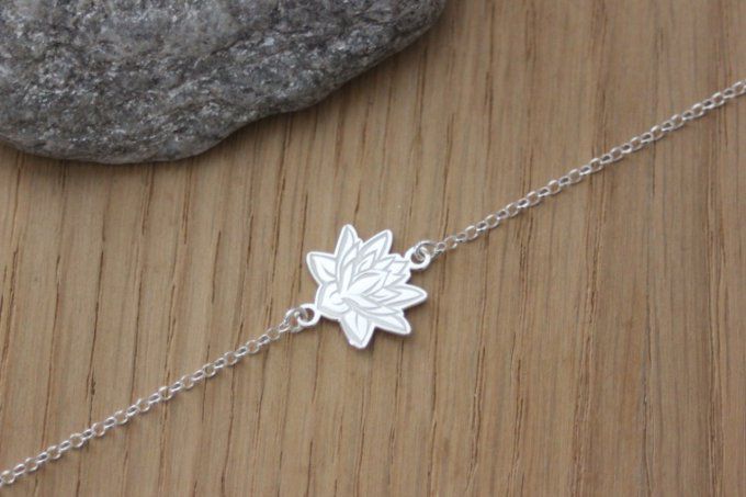 Bracelet fleur de lotus mandala en argent massif  