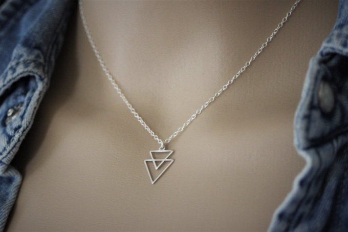 Collier argent massif pendentif double triangles 