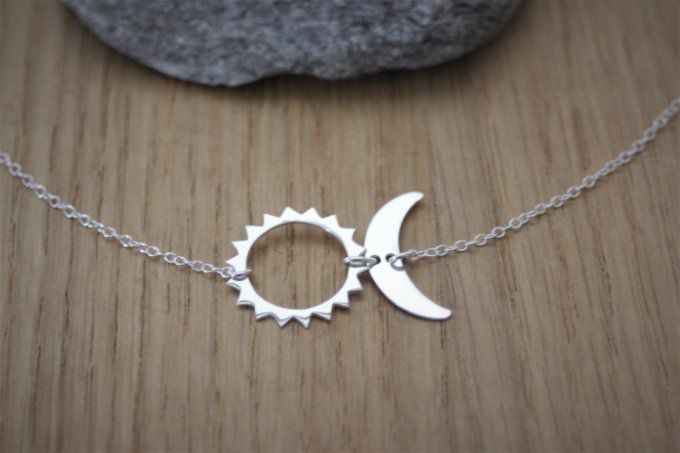 Collier argent massif pendentif lune et soleil 