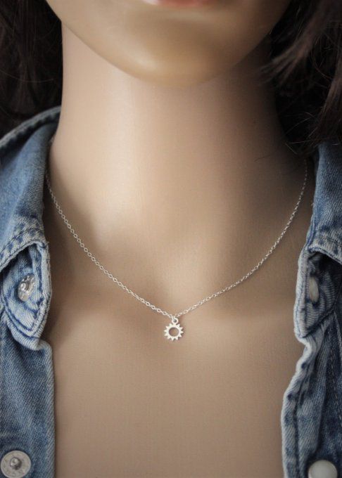 Collier argent massif pendentif  soleil 