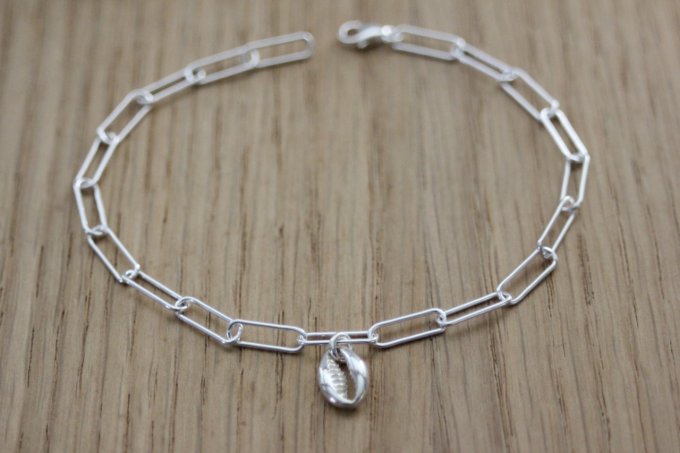 Bracelet en argent massif pendentif coquillage cauri