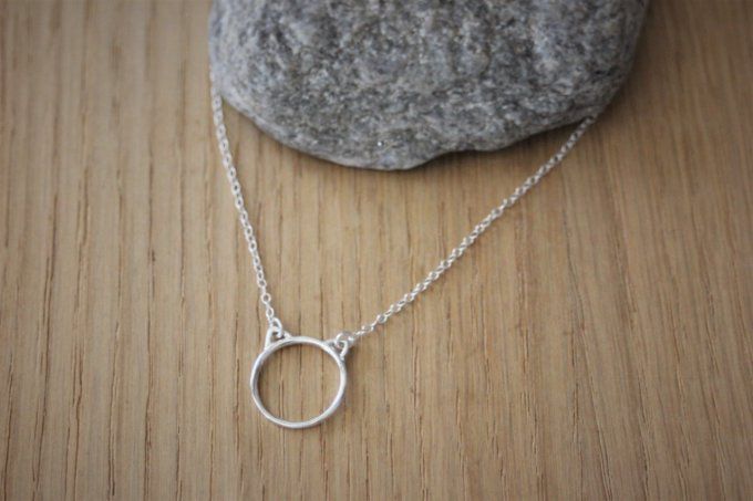 Collier argent massif pendentif tête de chat 