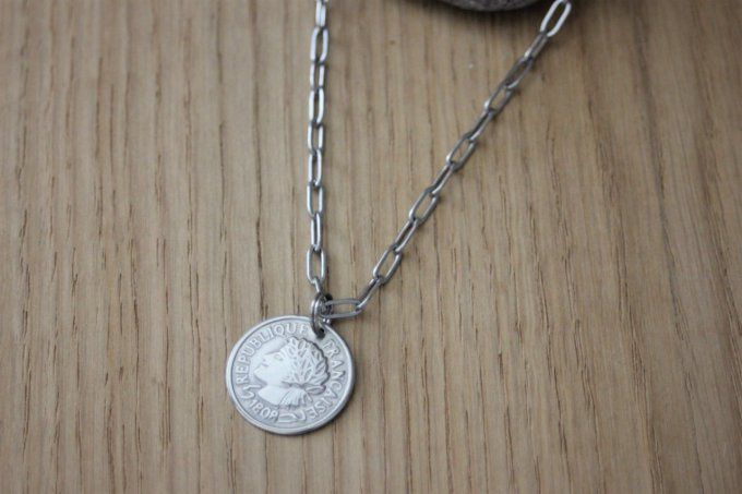 Collier 2 rangs en acier inoxydable pendentif pièce de monnaie