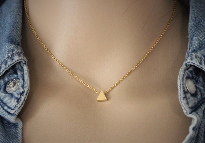 Collier acier inoxydable doré avec perle triangle
