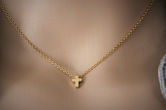 Collier acier inoxydable doré pendentif petite croix