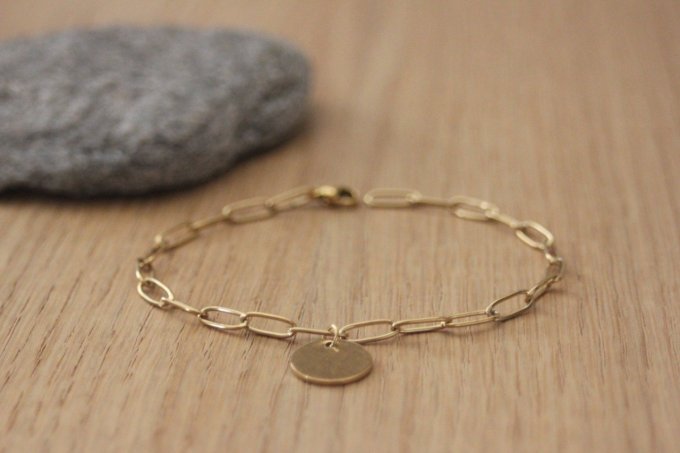 Bracelet chaine rectangle en acier doré et médaille à graver