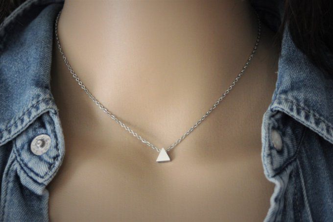 Collier acier inoxydable avec perle triangle 