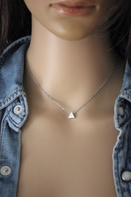 Collier acier inoxydable avec perle triangle 