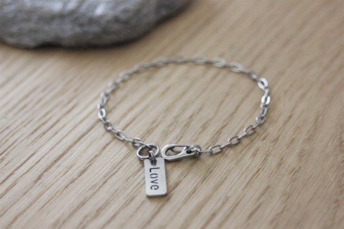 Bracelet acier inoxydable avec plaque message 'love'