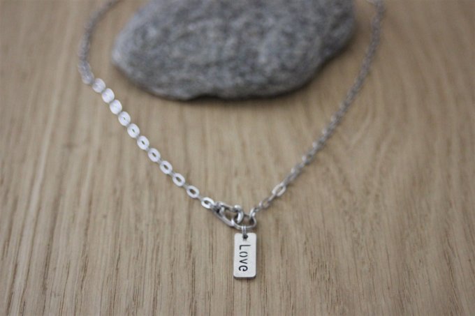 Collier en acier inoxydable avec plaque message love