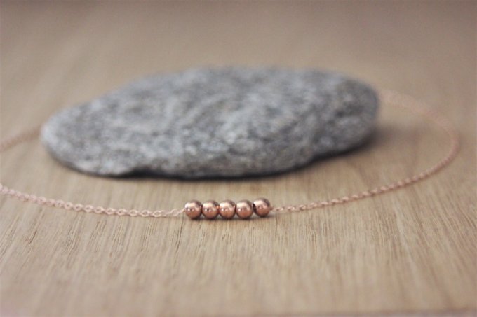 Collier or rose 5 perles boules lisses