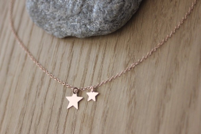 Collier or rose pendentif 2 étoiles