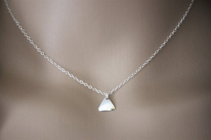 Collier argent massif pendentif mini triangle 