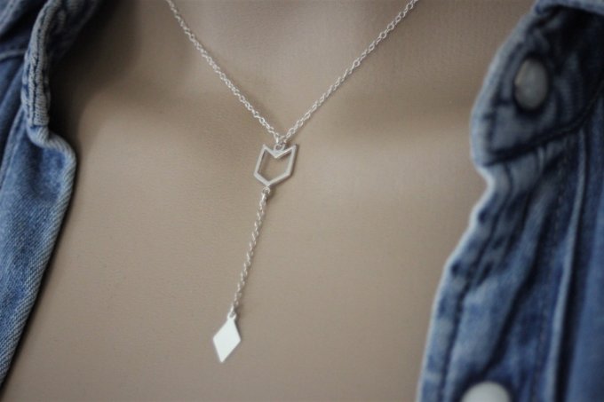 Collier cravate en argent massif pendentif géométrique