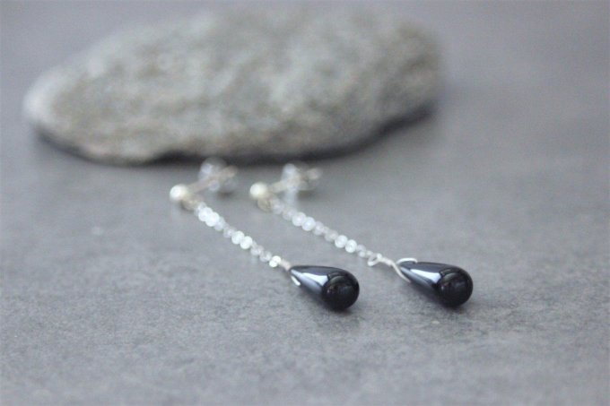 Boucles d'oreilles pendantes en onyx noir et argent massif