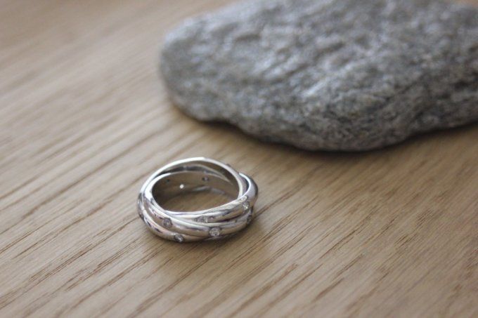 Bague 3 anneaux en argent massif avec zircons 