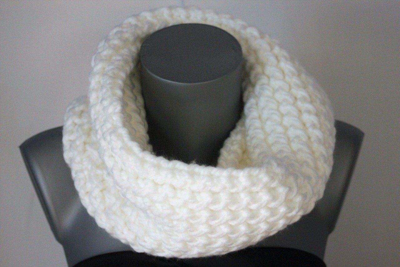 Snood laine blanche oversize homme/femme