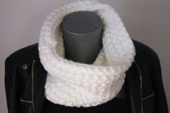 Snood laine blanche oversize 