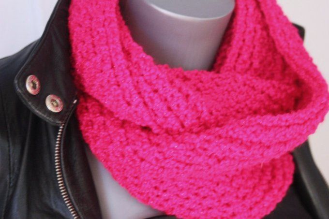 Snood - écharpe en laine rose fuchsia pailleté