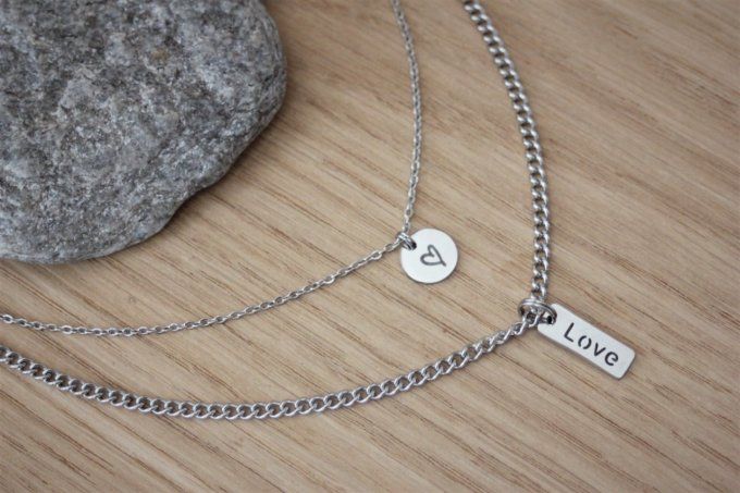 Collier acier inoxydable multi-rangs avec médaille coeur et plaque love