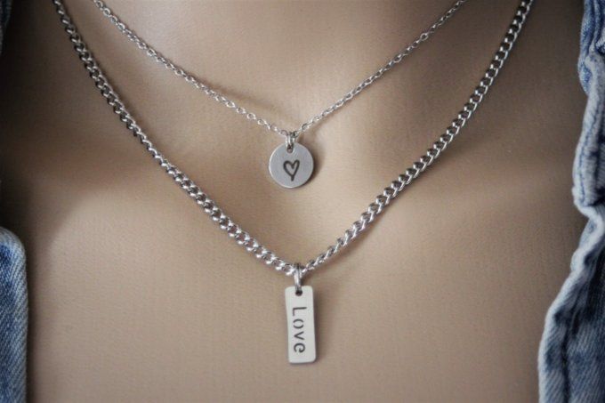 Collier acier inoxydable multi-rangs avec médaille coeur et plaque love