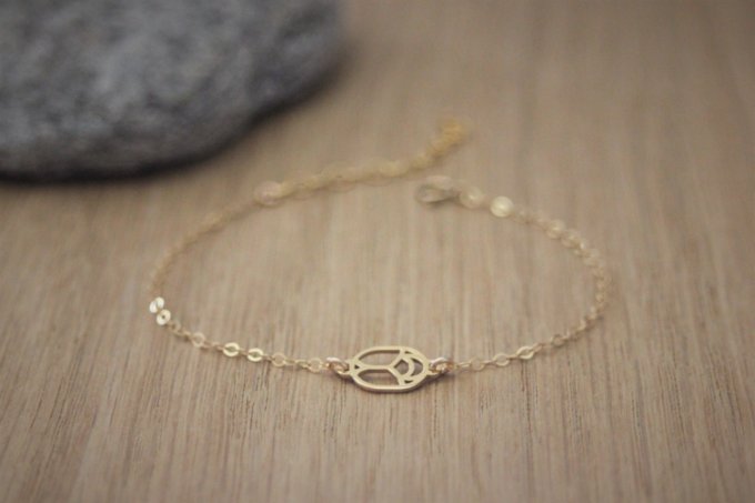 Bracelet minimaliste en or Gold Filled scarabée porte bonheur