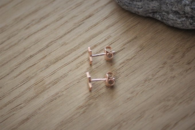 Boucles d'oreilles étoile en or rose