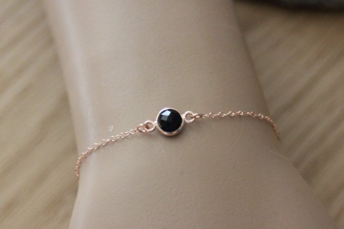 Bracelet or rose pendentif spinelle noire