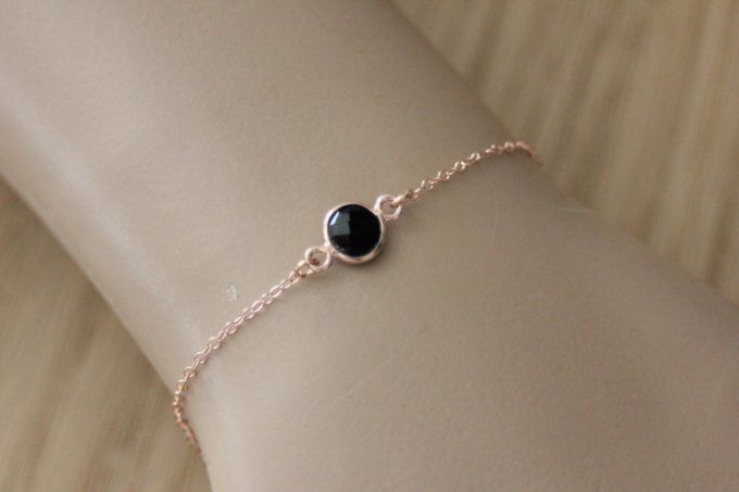 Bracelet or rose pendentif spinelle noire