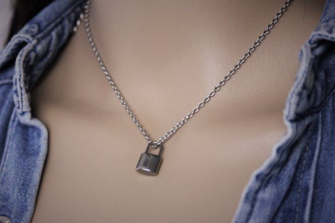 Collier acier inoxydable pendentif cadenas