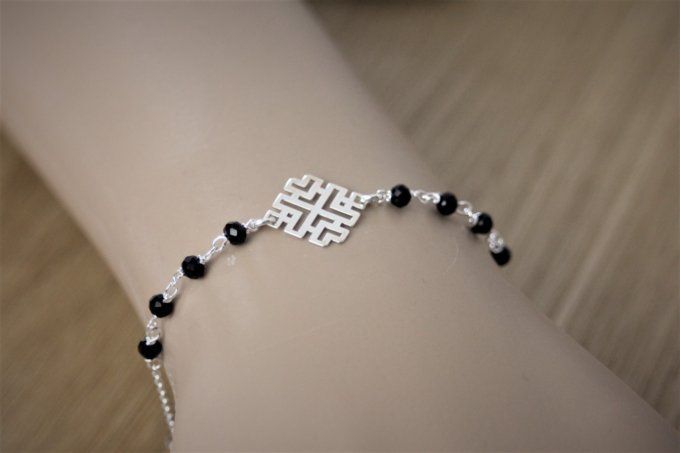 Bracelet argent losange mandala et perles cristal noir