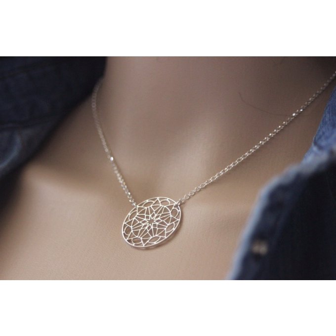 collier mandala en argent 