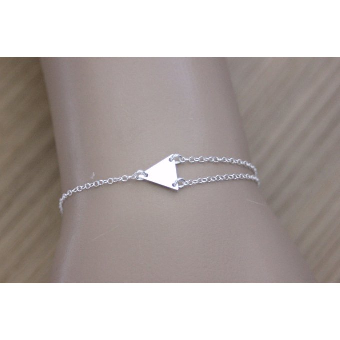 Bracelet asymétrique triangle en argent massif