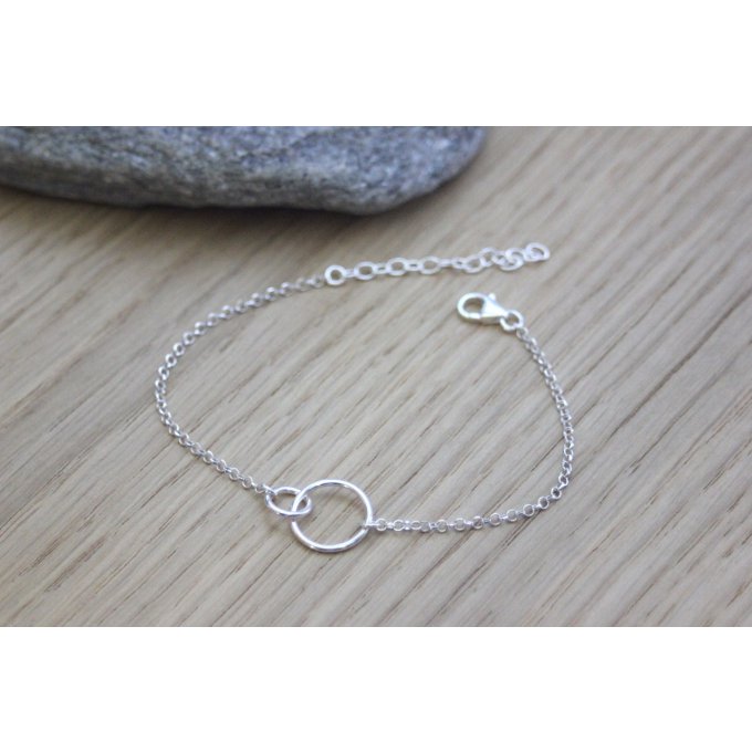 Bracelet argent minimaliste anneaux entrelacés 