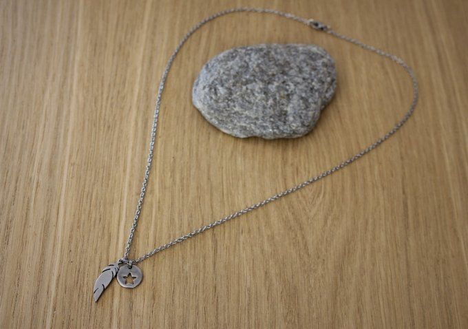 Collier acier inoxydable pendentif plume et médaille étoile