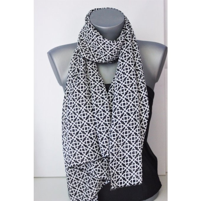 Foulard noir et blanc imprimé géométrique 