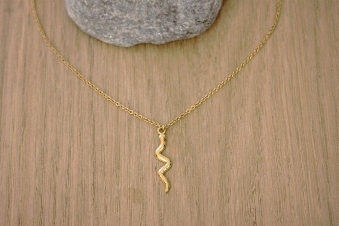 Collier acier inoxydable doré pendentif serpent