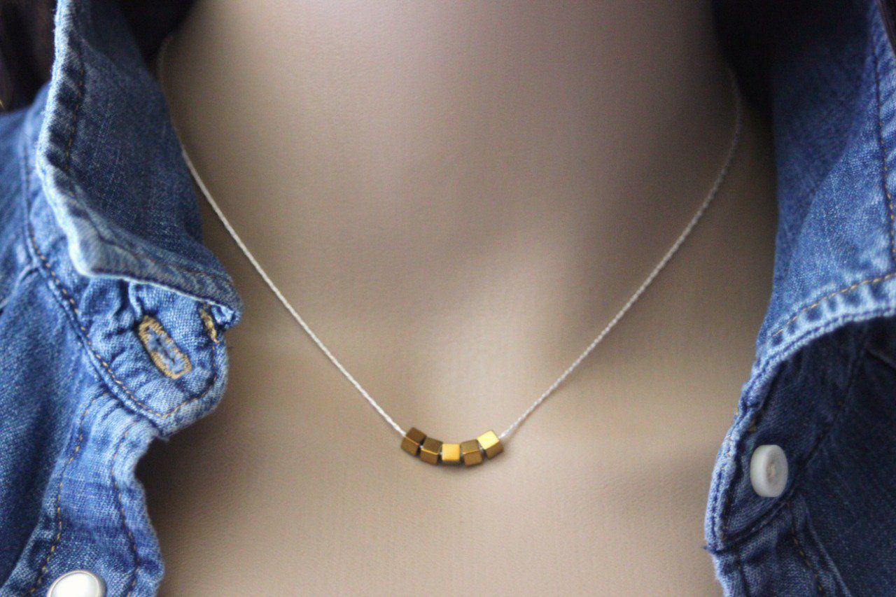 Collier argent massif petits cubes en hématite doré 3mm 