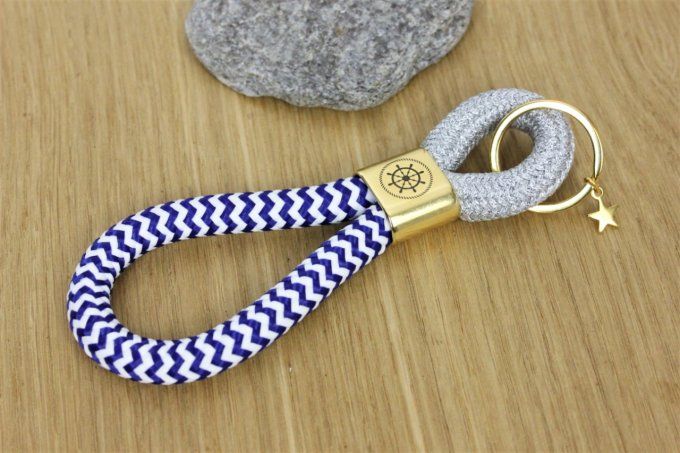 Porte clé XL argenté et bleu marine blanc doré à l'or fin