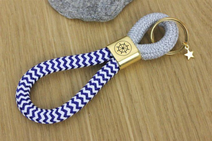 Porte clé XL argenté et bleu marine blanc doré à l'or fin