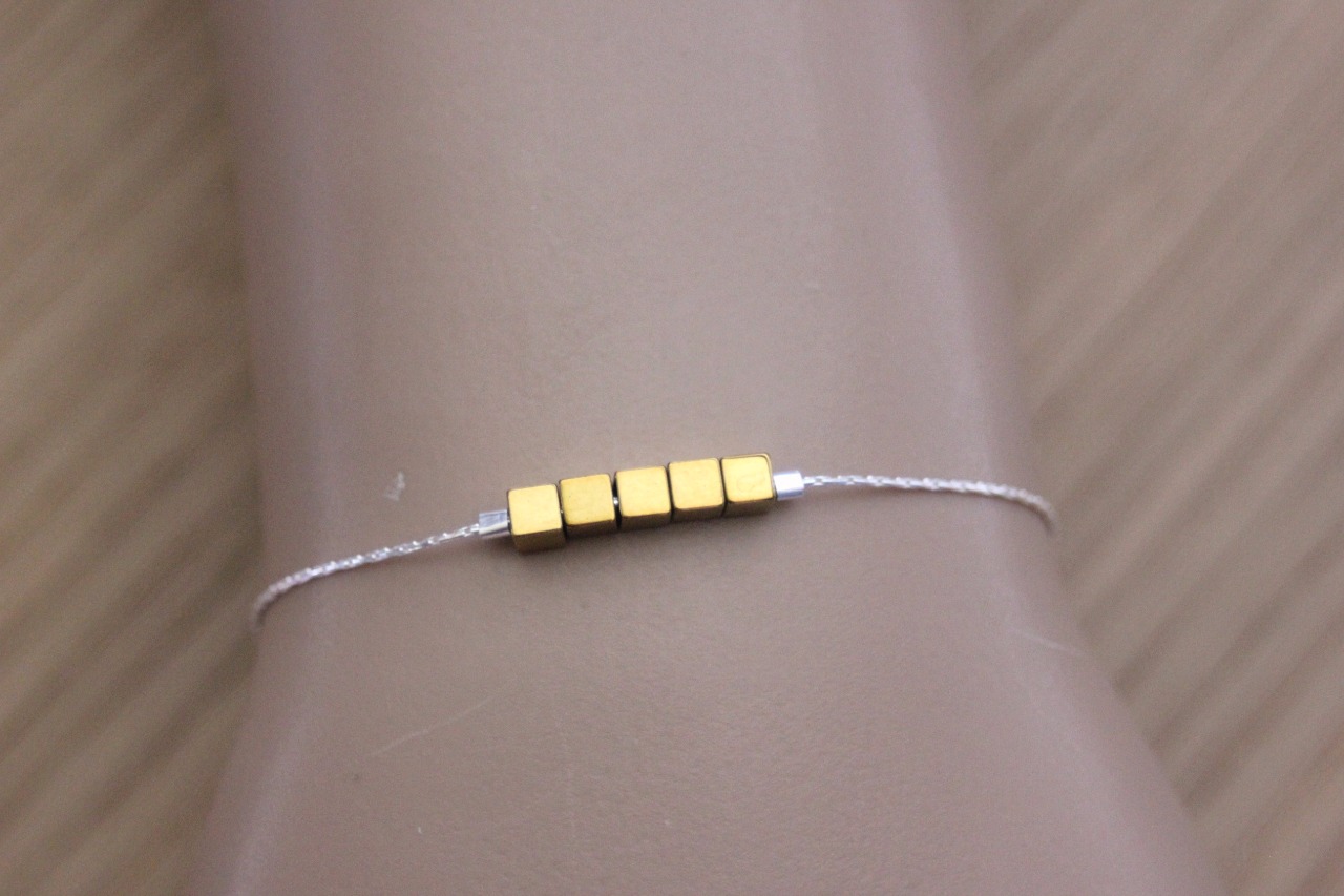 Bracelet argent petits cubes en hématite doré 3mm