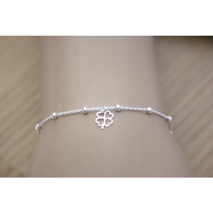 bracelet porte bonheur