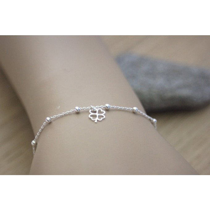 Bracelet argent massif breloque trèfle à 4 feuilles