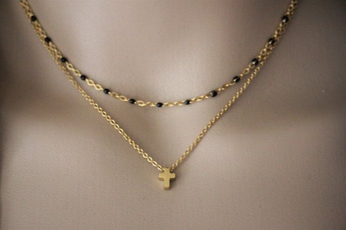 Ensemble 2 colliers acier inoxydable doré petite croix et perles de couleur