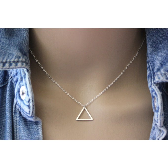 collier triangle en argent massif